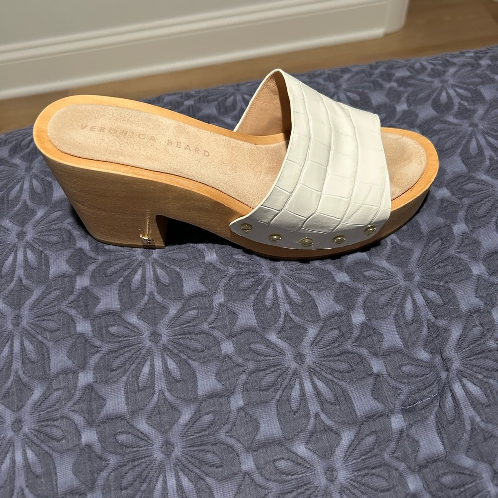 Veronica Beard White and Tan Mules